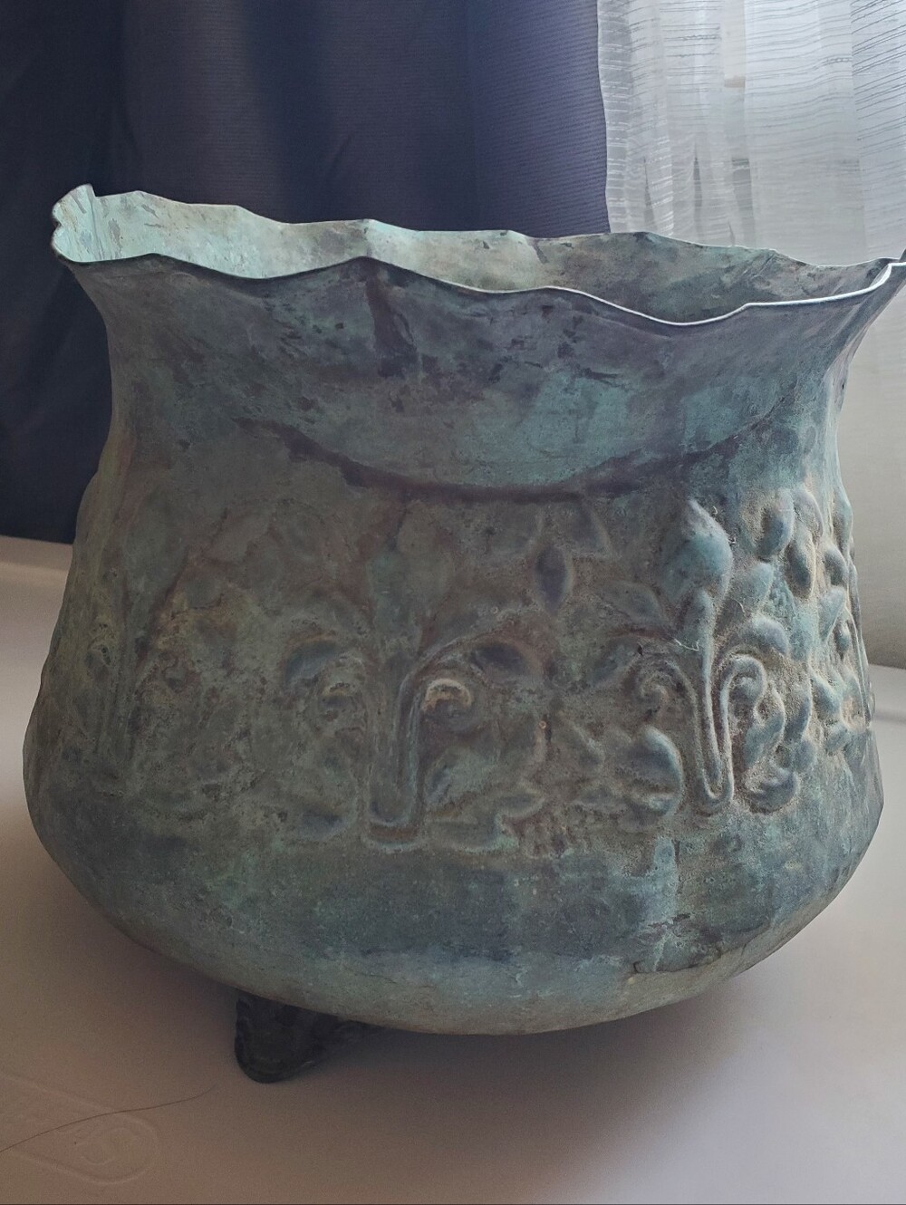 Antique 1920 Hand-Hammered Zinc Jardiniere Planter |Fleur-de-lis & Acanthus Leaf